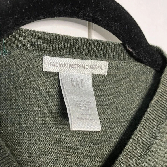 Y2K Gap 100% Italian Merino Wool Grandpa Knit Sweater Mens M V-neck - Picture 2 of 5